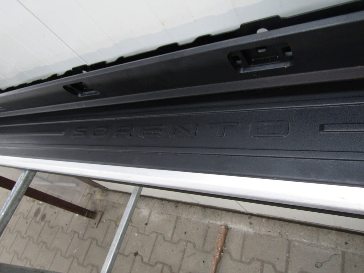 Lajsna praga desna Kia Sorento 4 IV stepenica 20- P2F37-AC020