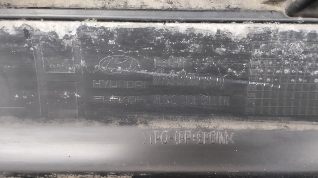 Lajsna praga lijevi Hyundai Tucson III 3 15-20 próg