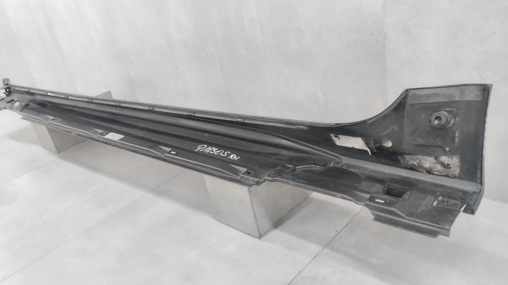 Lajsna praga desni Audi RS6 C8 4K0 RS-6 19--25