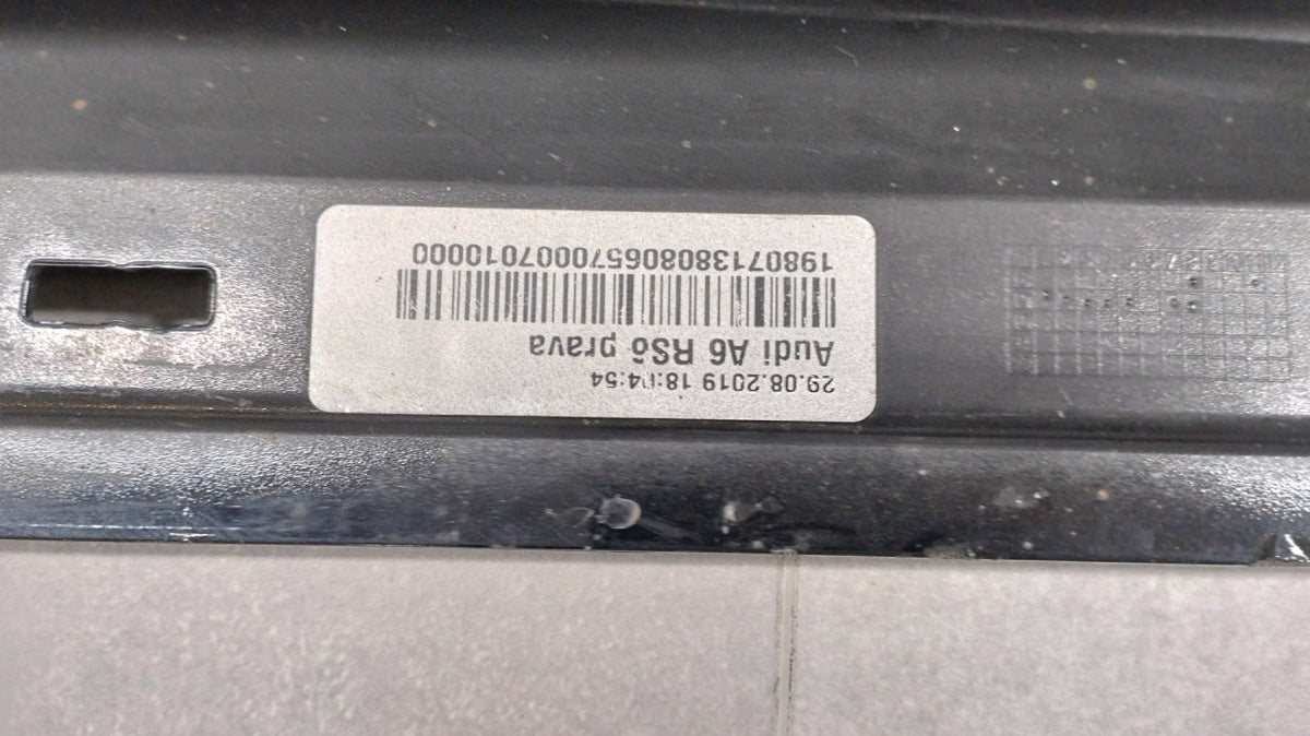 Lajsna praga desni Audi RS6 C8 4K0 RS-6 19--25