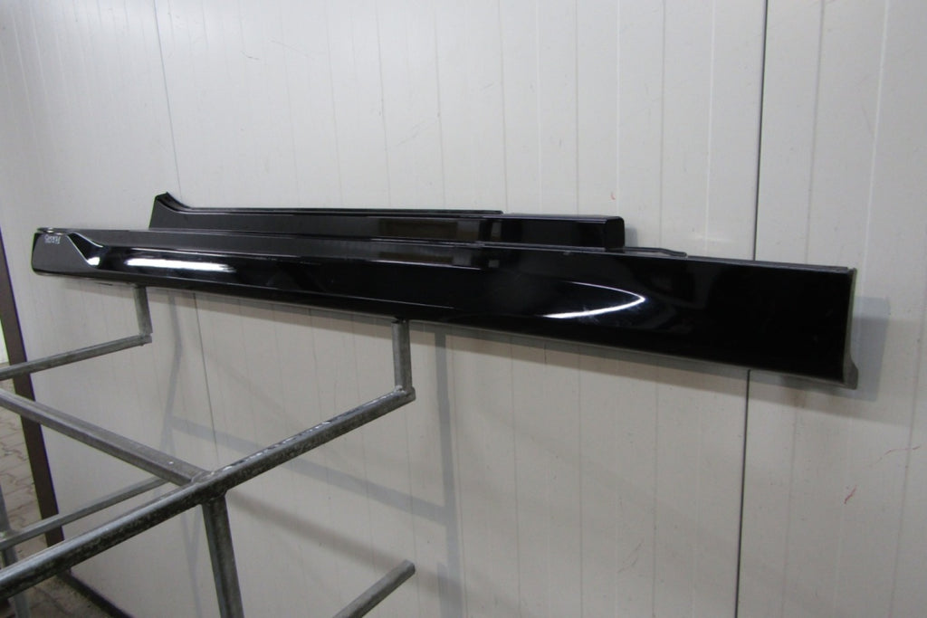 Lajsna praga desni MINI Cooper JCW 3D 24- sport cs F66 F67