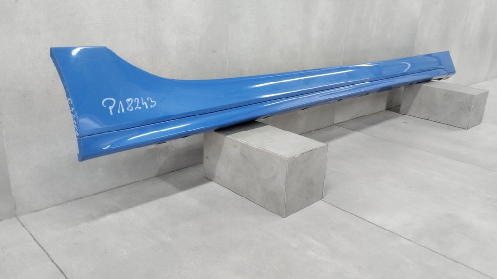 Lajsna praga desni BMW 1 F40 M paket 19-