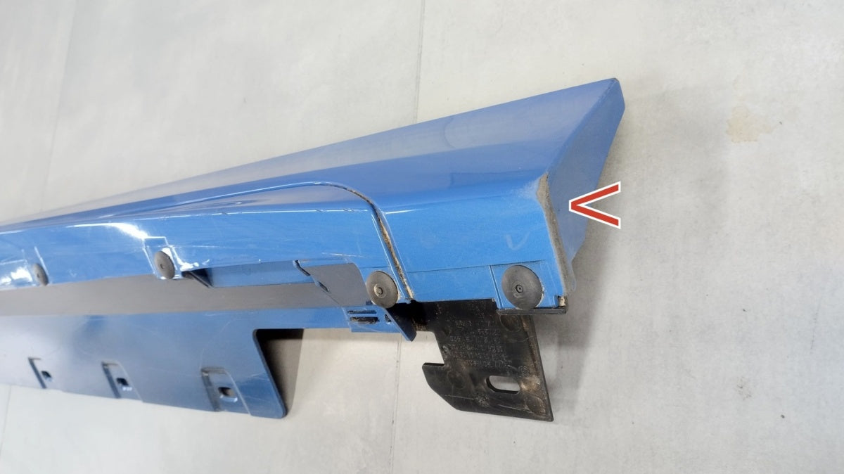 Lajsna praga desni BMW 1 F40 M paket 19-