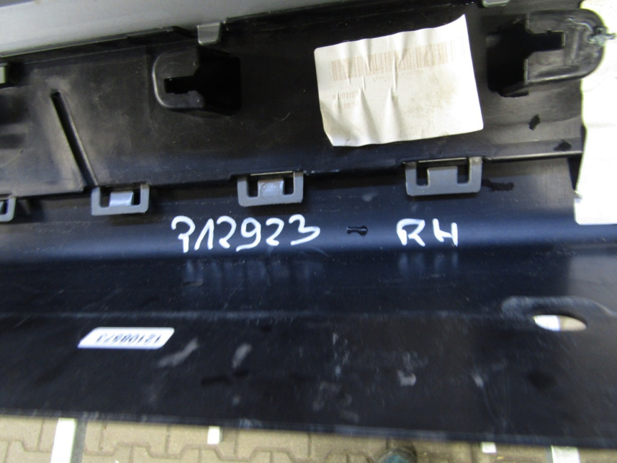 Lajsna praga desna MINI Cooper F56 JCW 13- 3D