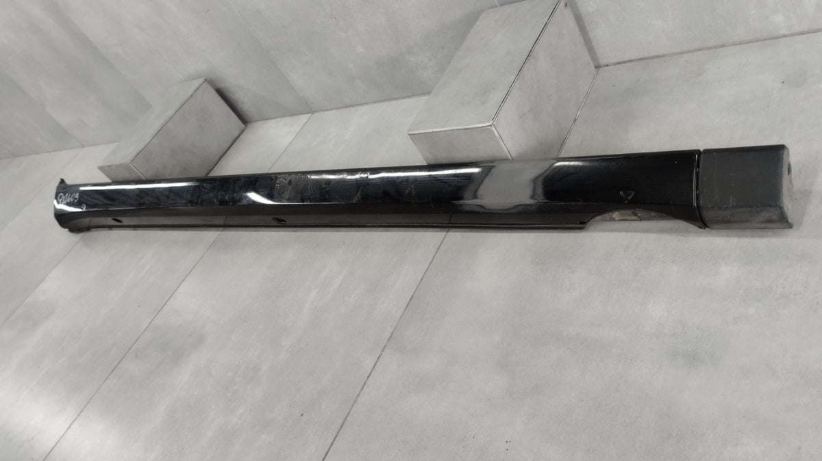 Lajsna praga desni VW TAIGO R LINE 2G7 21-