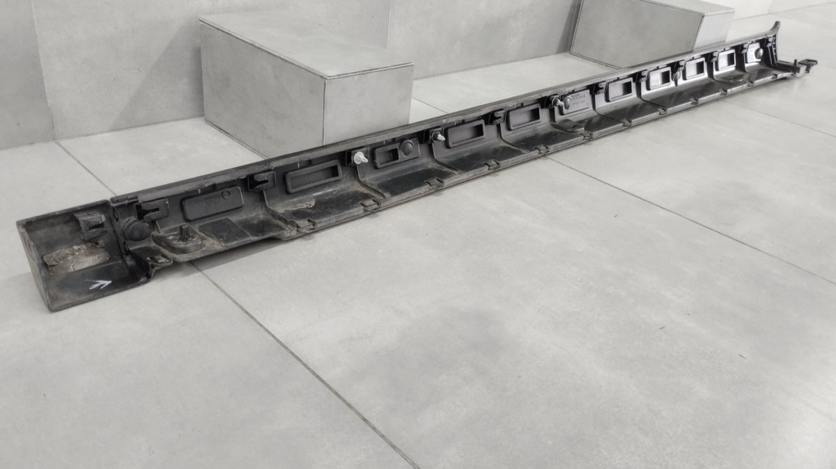 Lajsna praga desni VW TAIGO R LINE 2G7 21-