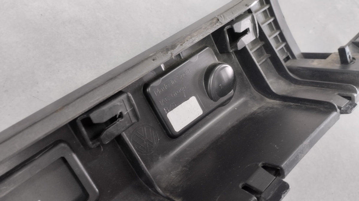 Lajsna praga desni VW TAIGO R LINE 2G7 21-