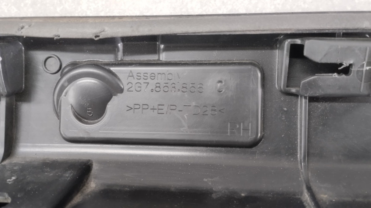 Lajsna praga desni VW TAIGO R LINE 2G7 21-