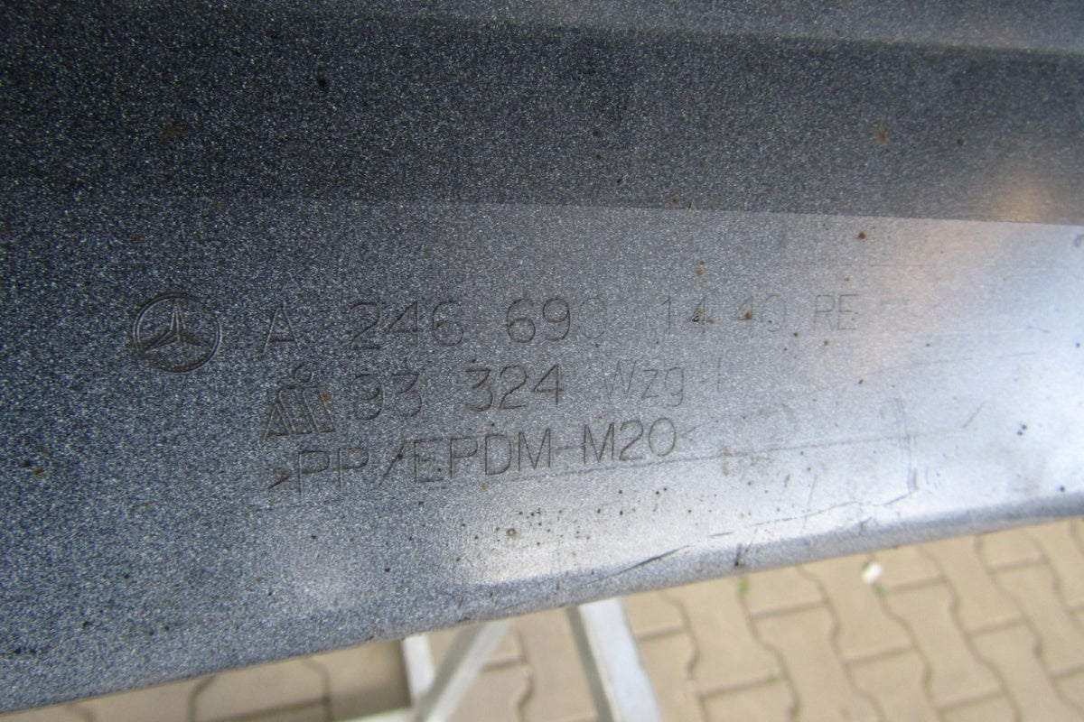 Lajsna praga desna Mercedes 176 A klasa 11-18