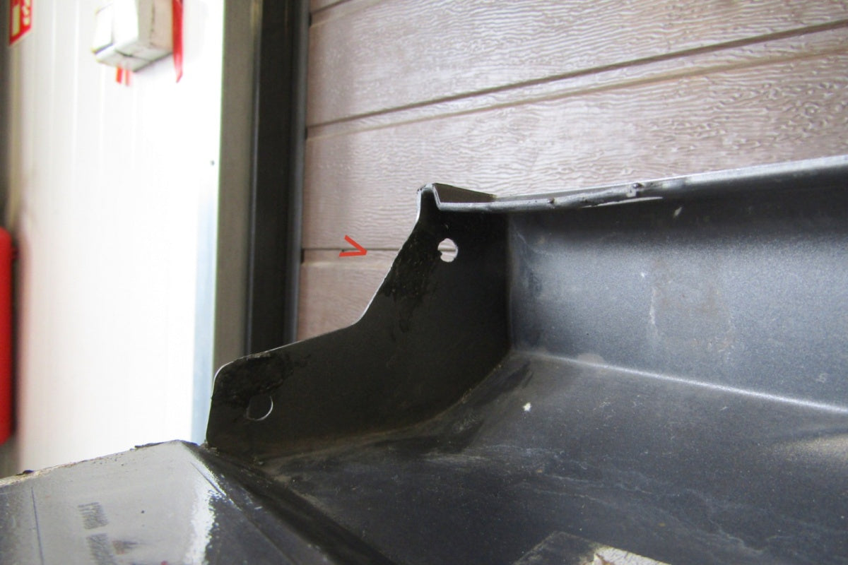 Lajsna praga desna Mercedes A 177 AMG 45 4.5 18-