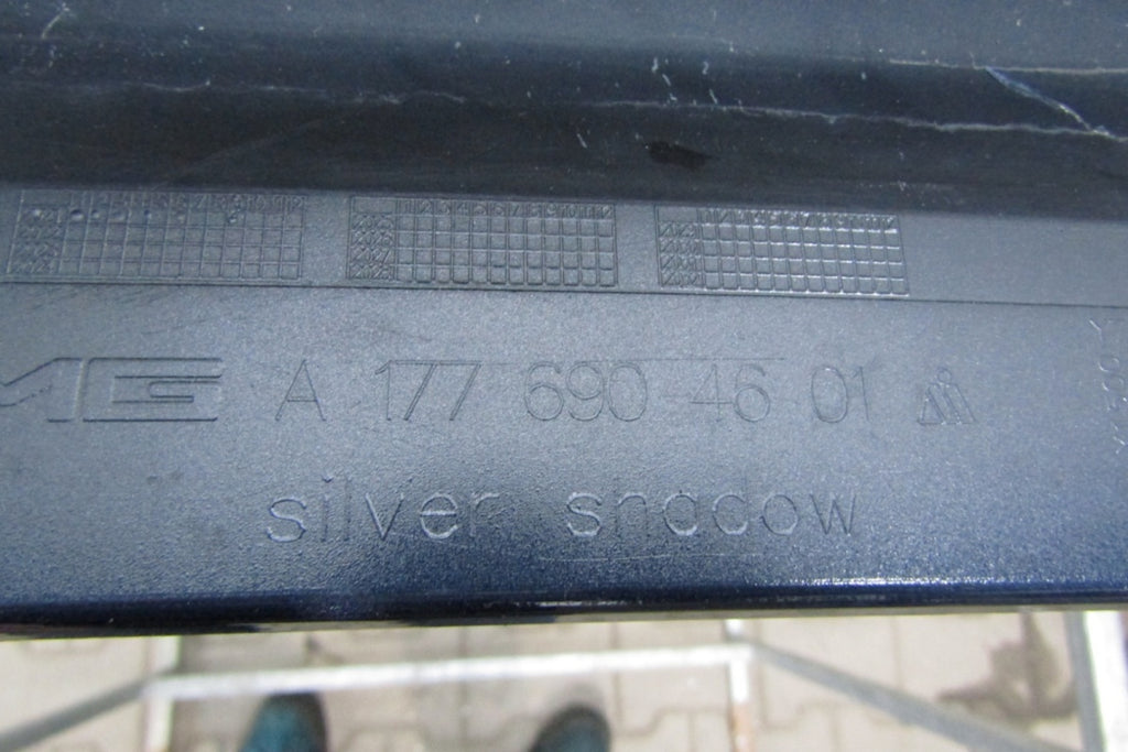 Lajsna praga desna Mercedes A 177 AMG 45 4.5 18-