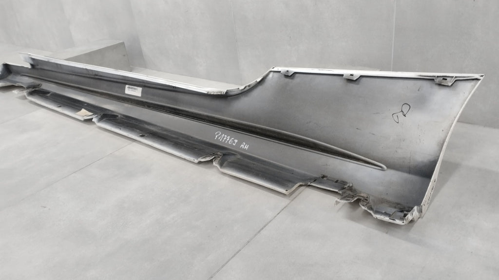 Lajsna praga desni Mercedes C 205 Coupe AMG 14-