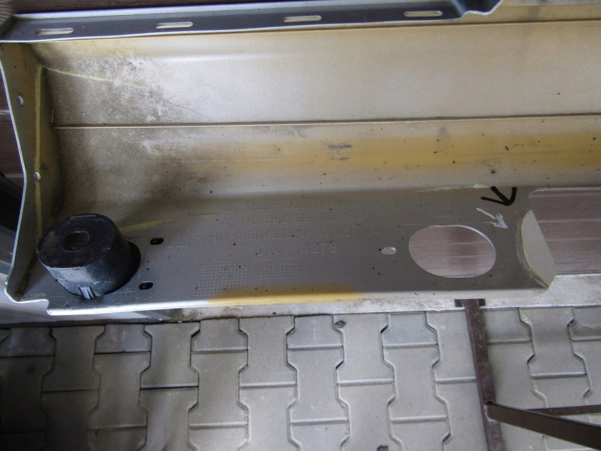 Lajsna praga desna Mercedes CL 216 PUR 05-