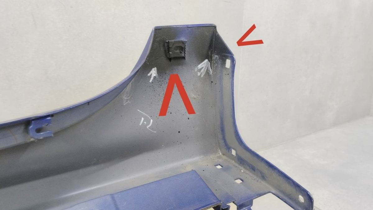 Lajsna praga desna Toyota Yaris 4 IV 20- Mazda 2 22- Hybrid