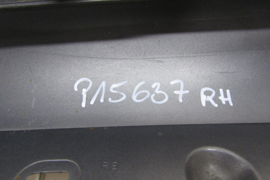 Lajsna praga desni Mercedes E 207 AMG Coupe 09-17