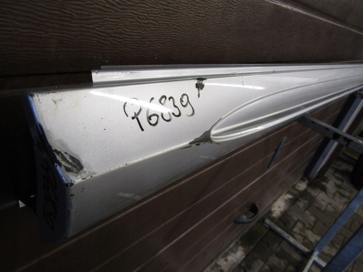 Lajsna praga desna Mercedes E 212 AMG Lift 12-15