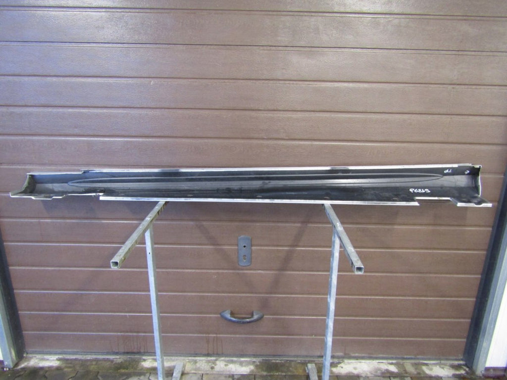Lajsna praga desna Mercedes E 212 AMG Lift 12-15