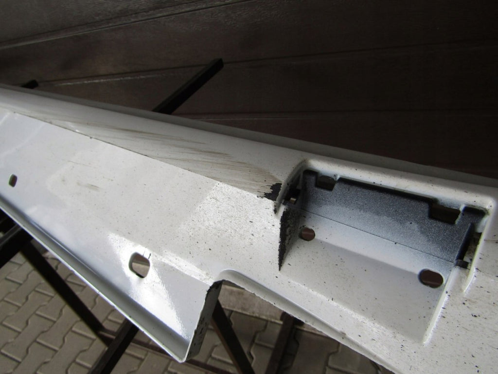 Lajsna praga desna Mercedes E AMG 212 Lift 12-