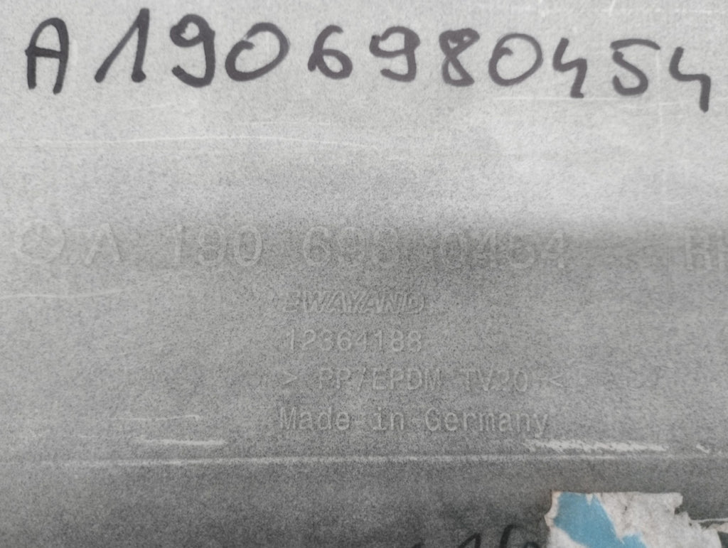 Lajsna praga desni Mercedes GT 14-21 AMG A190 6980454 C190