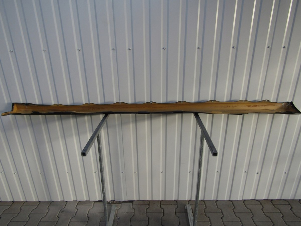 Lajsna praga desna Mercedes R 251 05-08 obloga