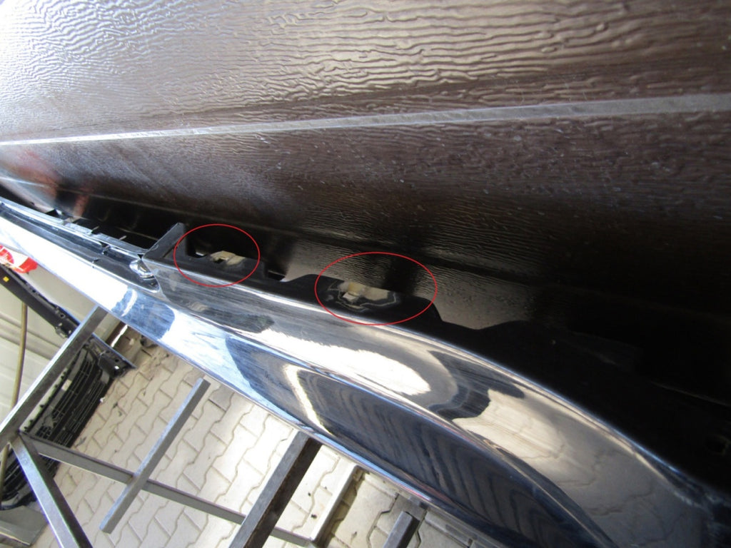 Lajsna praga desna Mercedes SLK R171 171 AMG 55