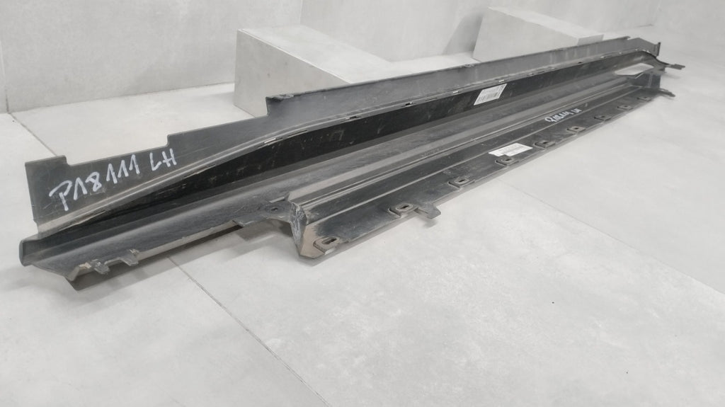 Lajsna praga lijevi BMW i4 G26 BEV Electryk 20- i-4 dół listwy
