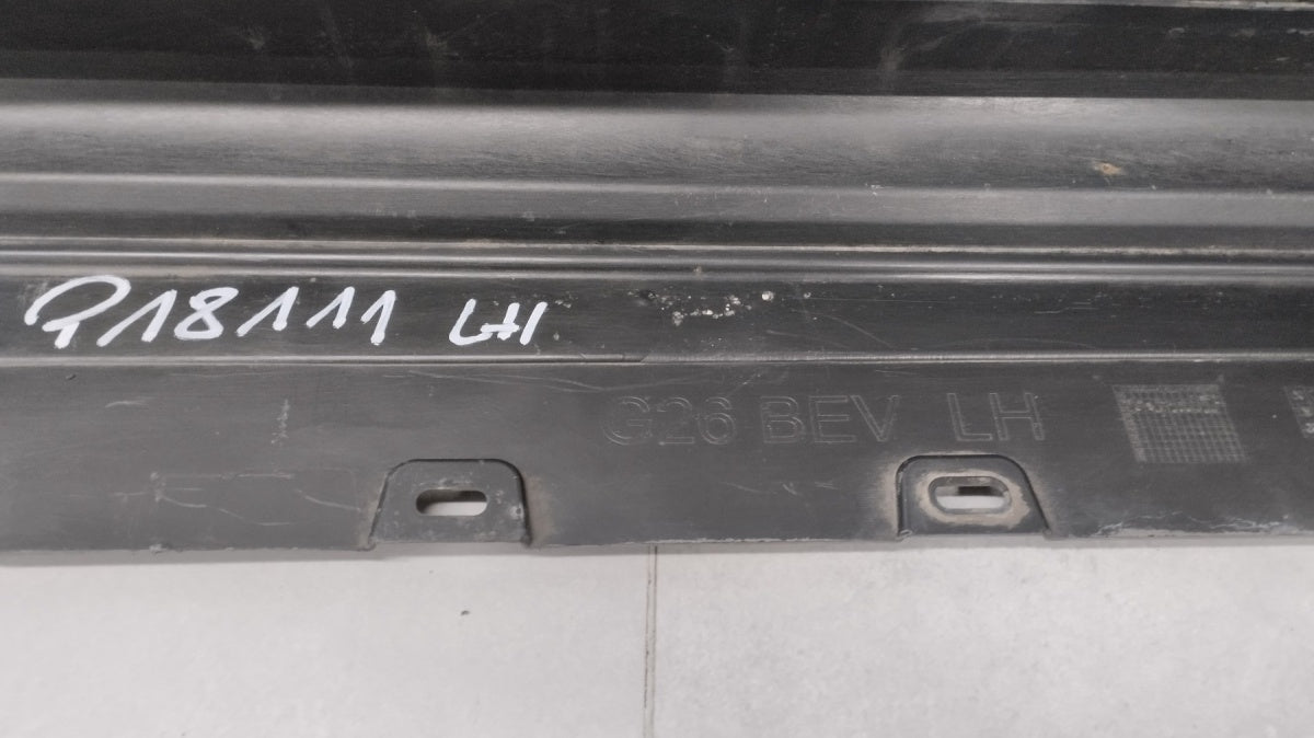 Lajsna praga lijevi BMW i4 G26 BEV Electryk 20- i-4 dół listwy