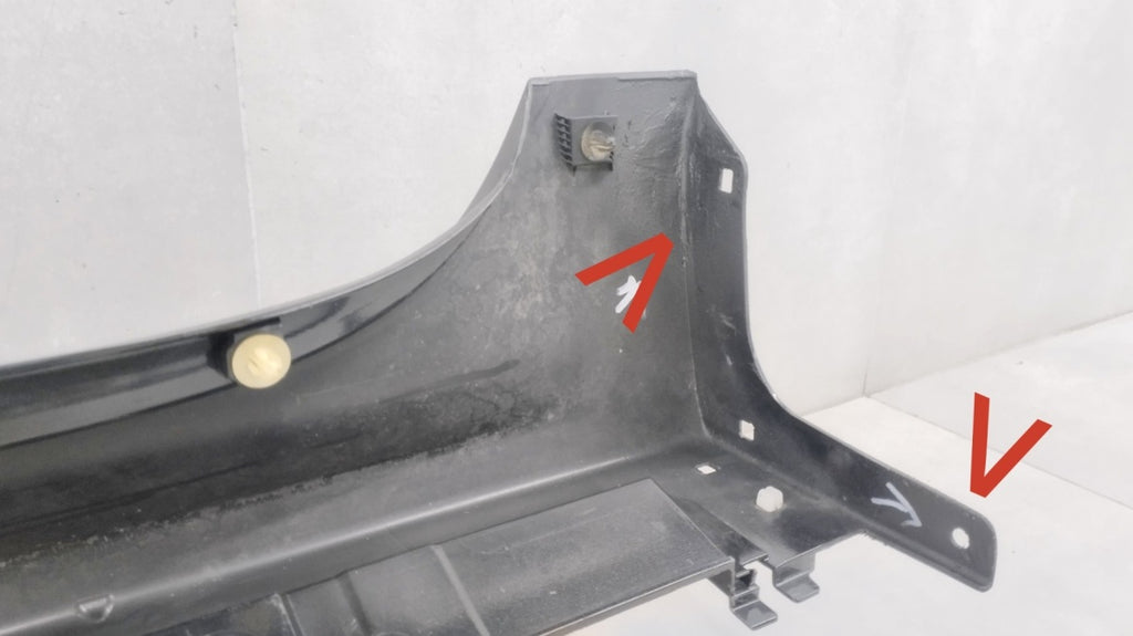 Lajsna praga desni Toyota Yaris 4 IV 20- Mazda 2 22- Hybrid