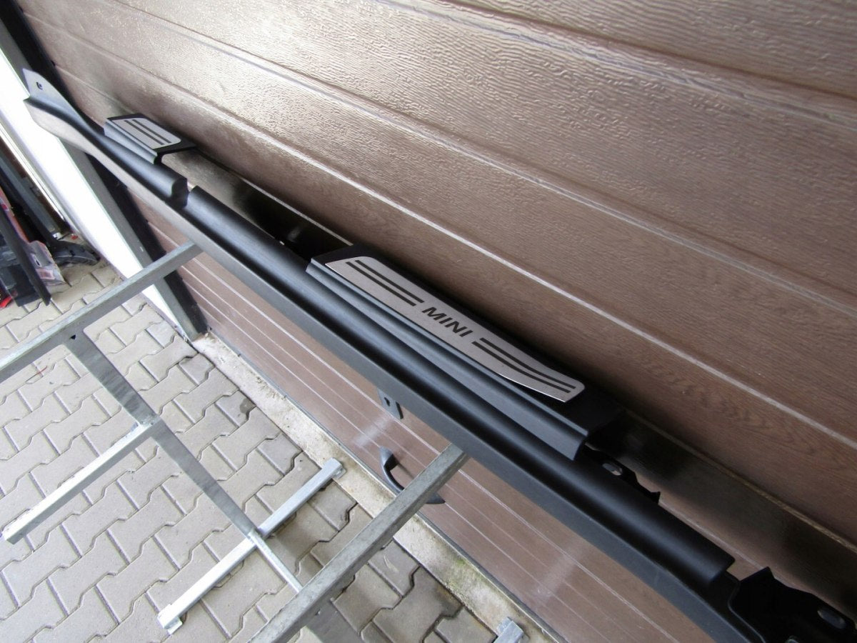 Lajsna praga desna Mini Countryman 10-16 R60