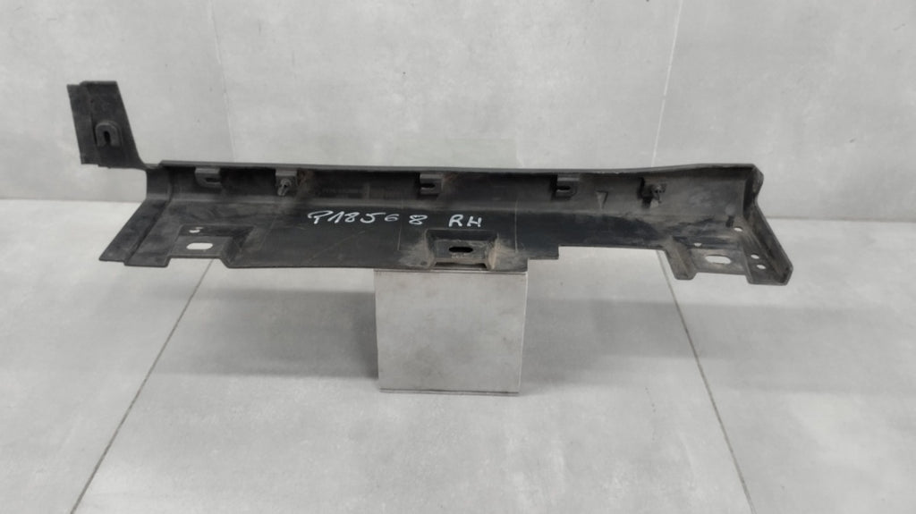 Lajsna praga desni FORD COURIER ET76-101A04-BIG 14-24