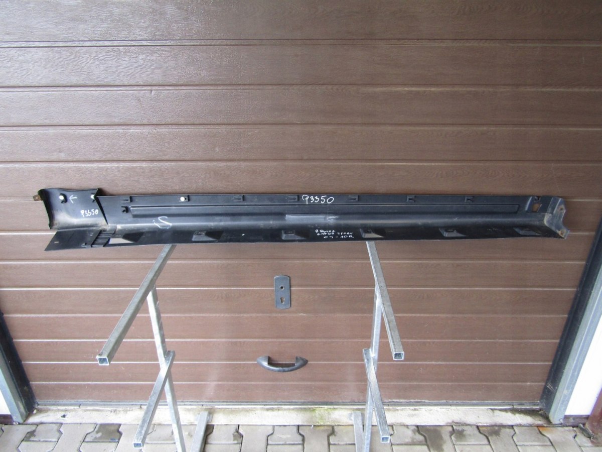 Lajsna praga desna Range Rover Evoque Sport 04-