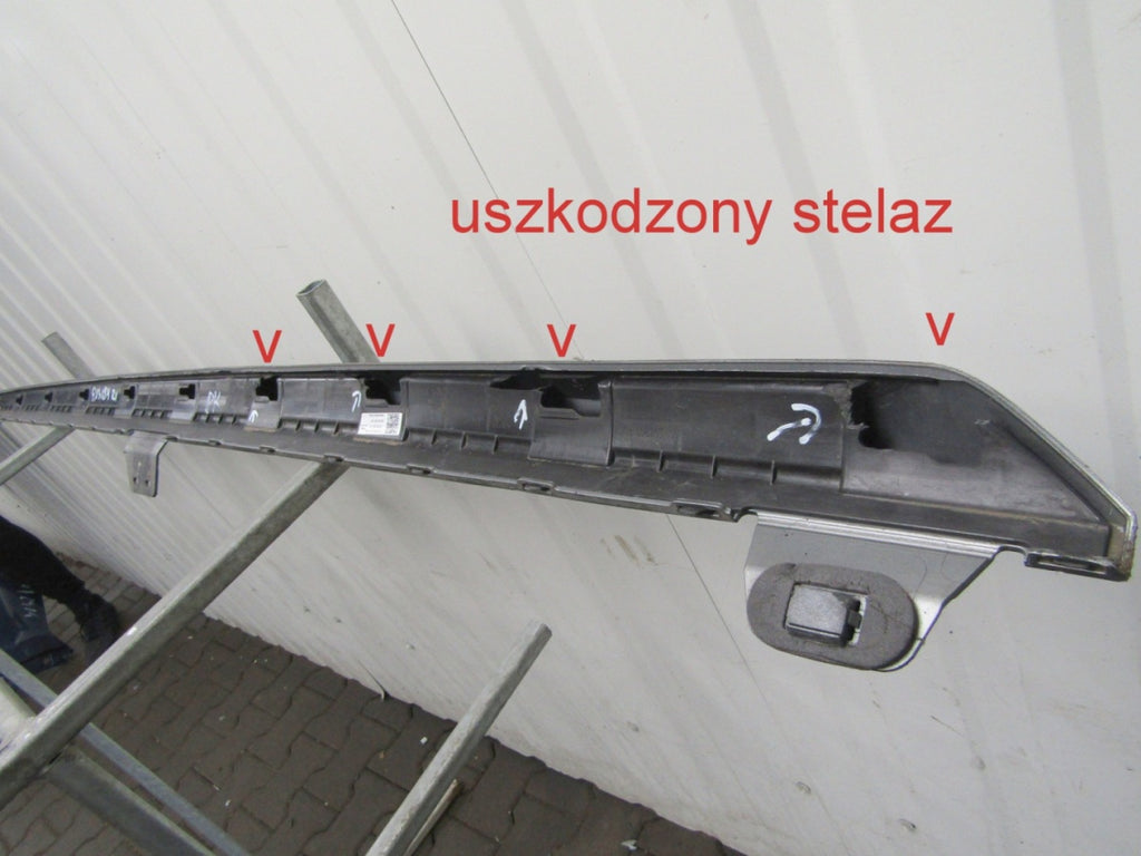 Lajsna praga desna Skoda Kamiq Monte Carlo 658
