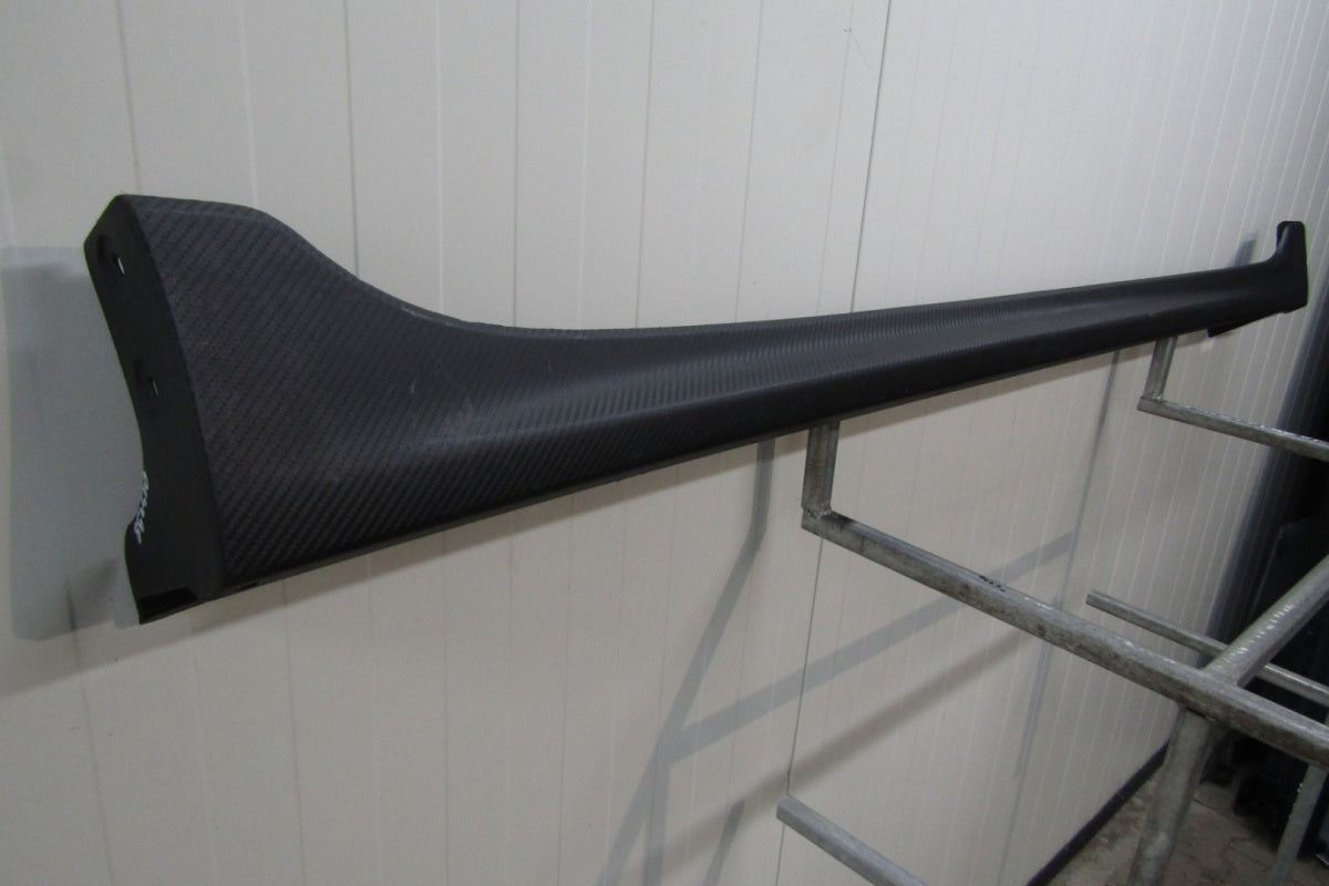 Lajsna praga desna Suzuki Swift Sport MK6 17-24 sport