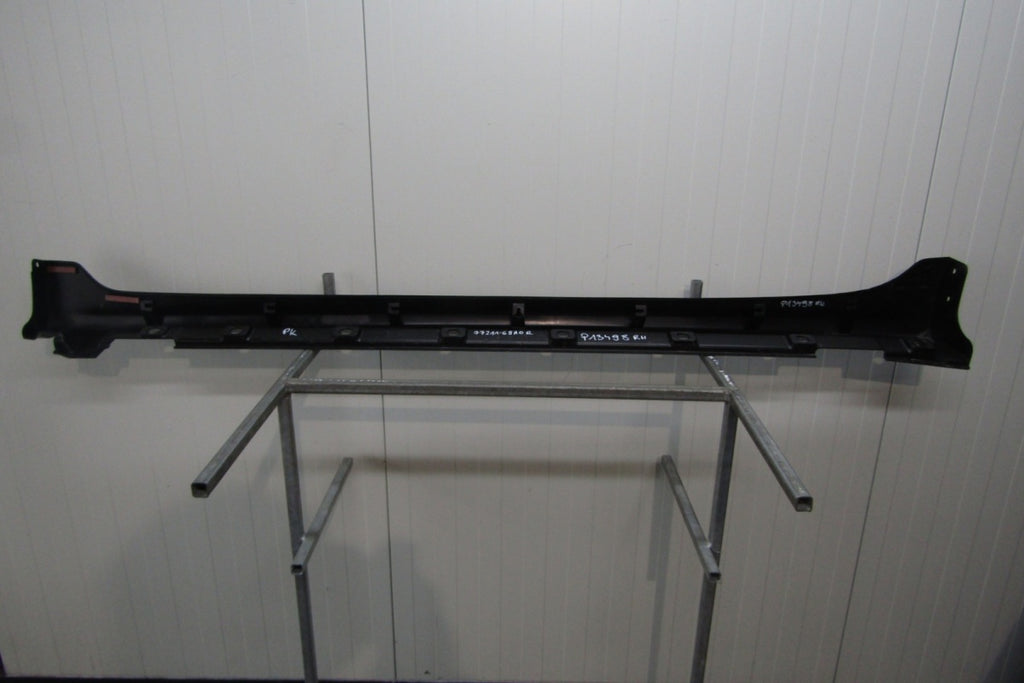 Lajsna praga desna Suzuki Swift Sport MK6 17-24 sport