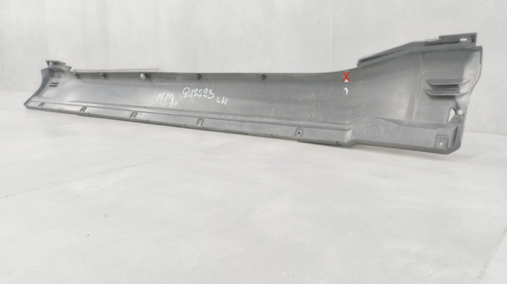 Lajsna praga lijevi Mitsubshi Pajero 4 06-21 3D 74505A147
