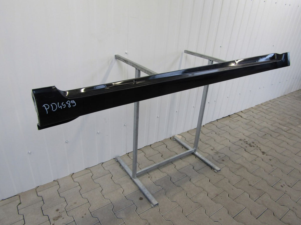 Lajsna praga desna Toyota Avensis T27 09- próg