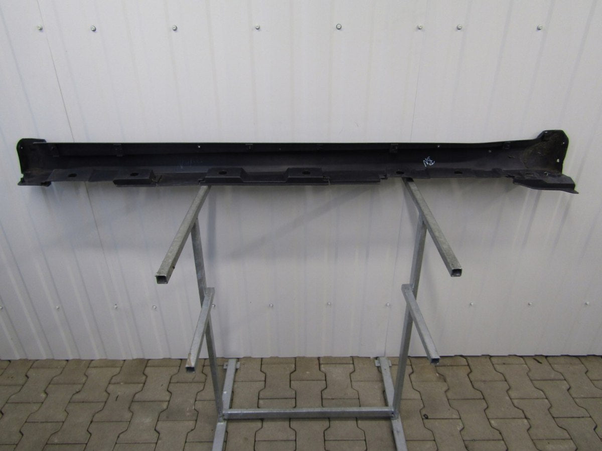 Lajsna praga desna Toyota Avensis T27 09- próg
