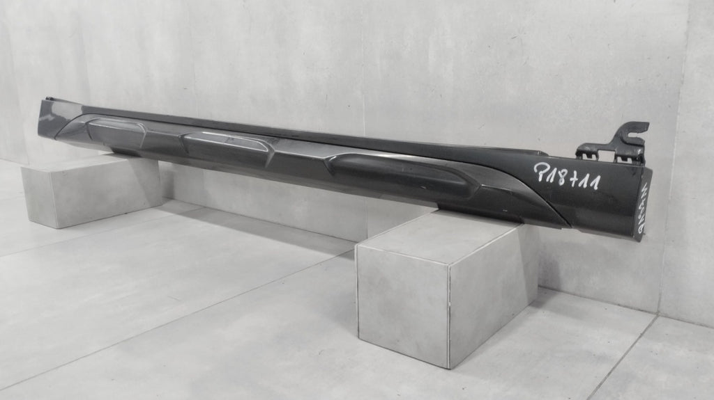 Lajsna praga desna BMW X2 F39 M Sport X 18-