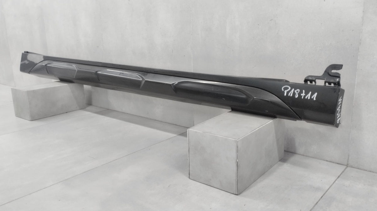 Lajsna praga desna BMW X2 F39 M Sport X 18-