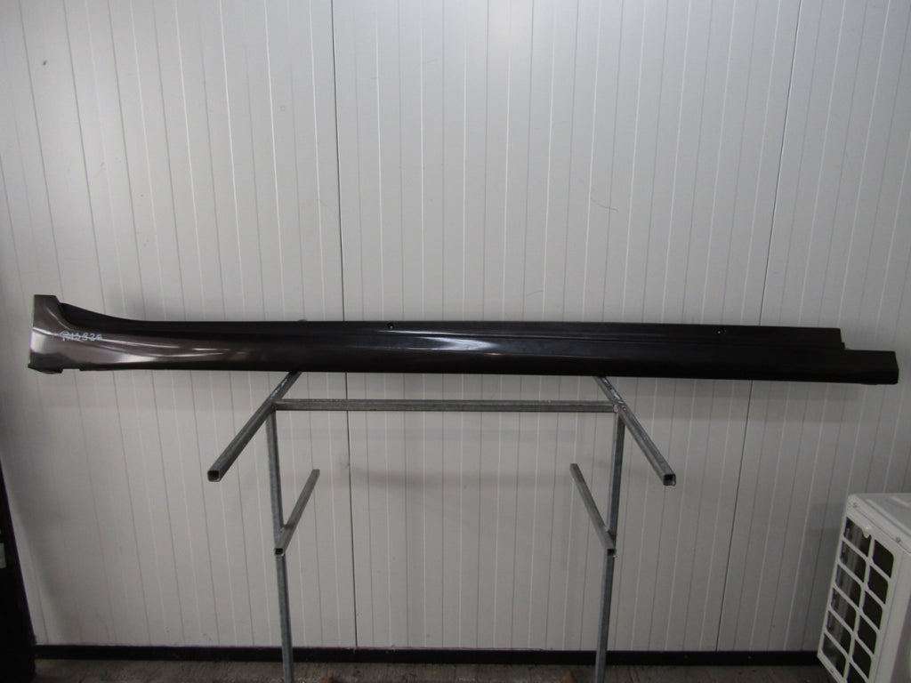 Lajsna praga desna Toyota Camry XV70 17- 75850 33130