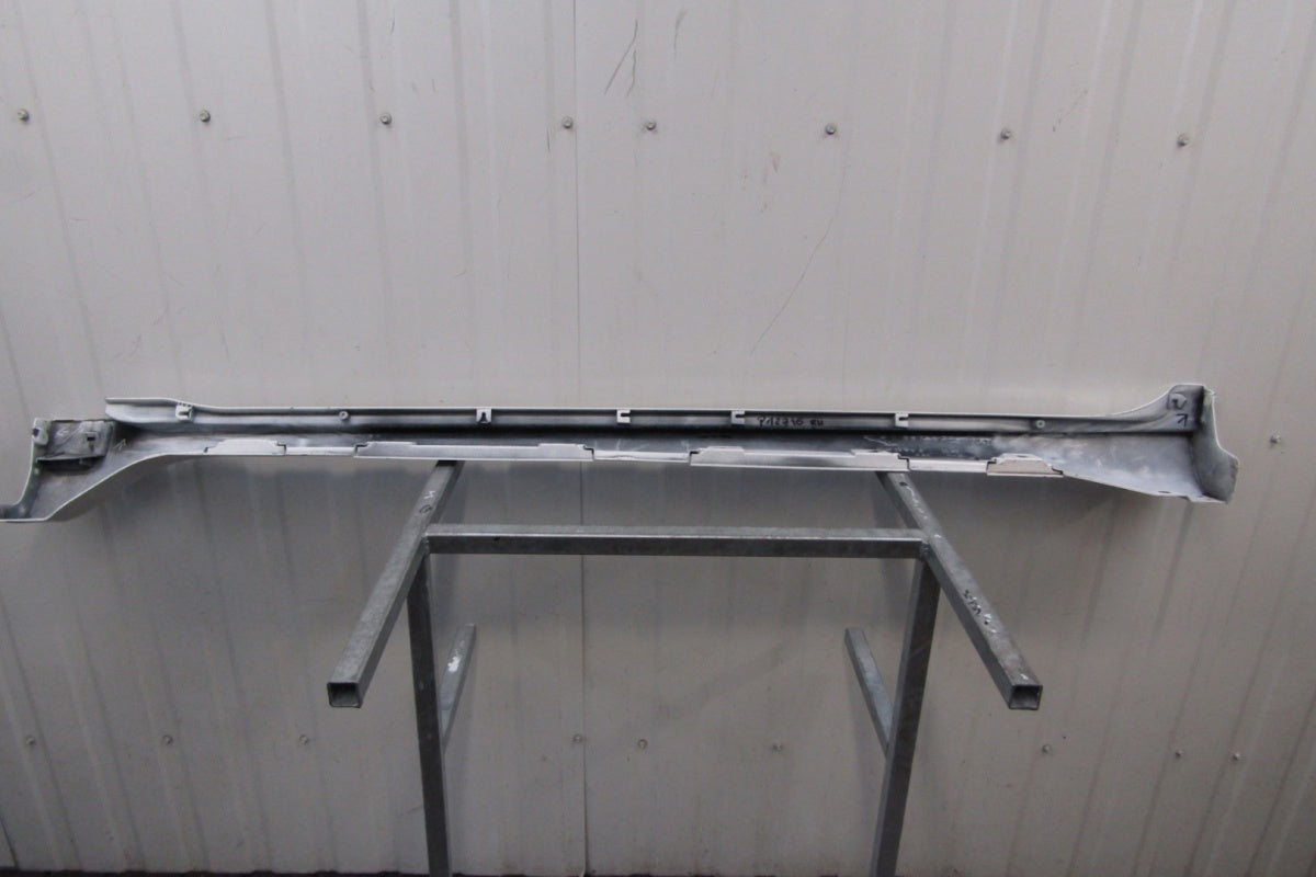 Lajsna praga desna Toyota Land Cruiser 150 09- 5D JM150