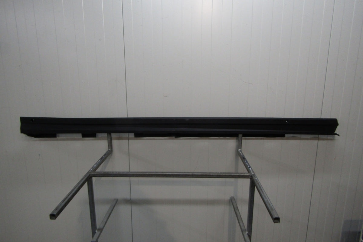 Lajsna praga desna Toyota RAV 4 RAV 4 5 V XA50 19-