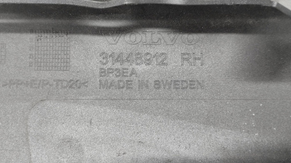 Lajsna praga desni VOLVO S60 III V60 II 18- sedan kombi