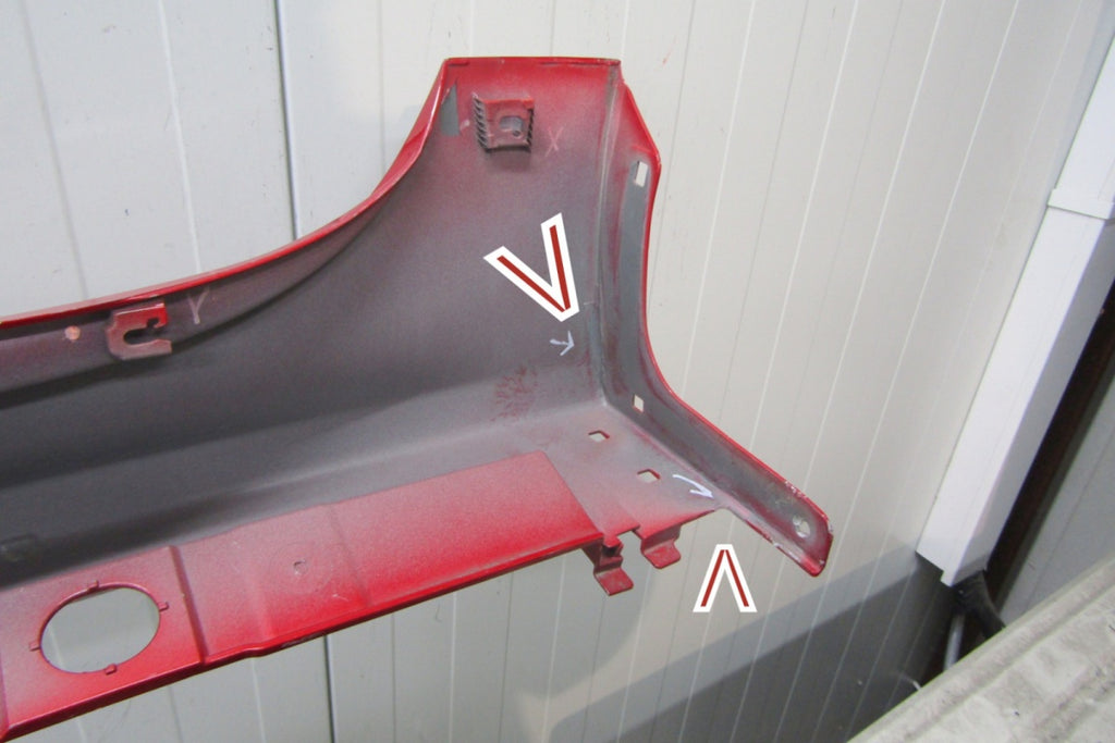 Lajsna praga desni Toyota Yaris 4 IV 20- Mazda 2 22- Hybrid