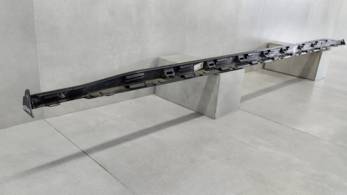 Lajsna praga desni VW Golf 8 5H0 R Line HB 19-