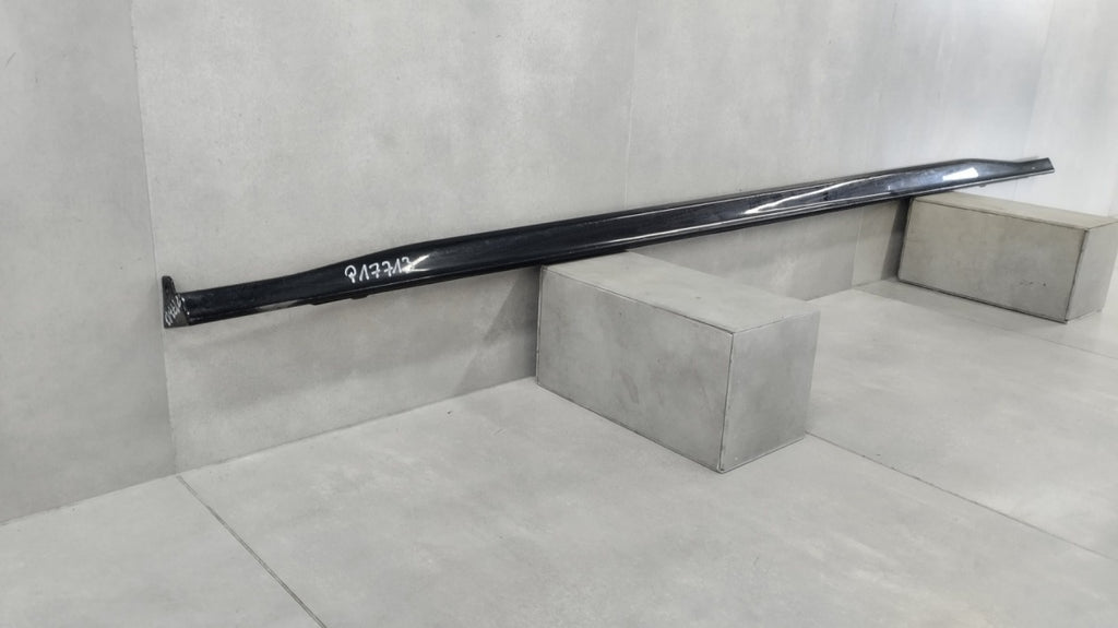 Lajsna praga lijevi VW Golf 8 5H0 R Line HB 19-