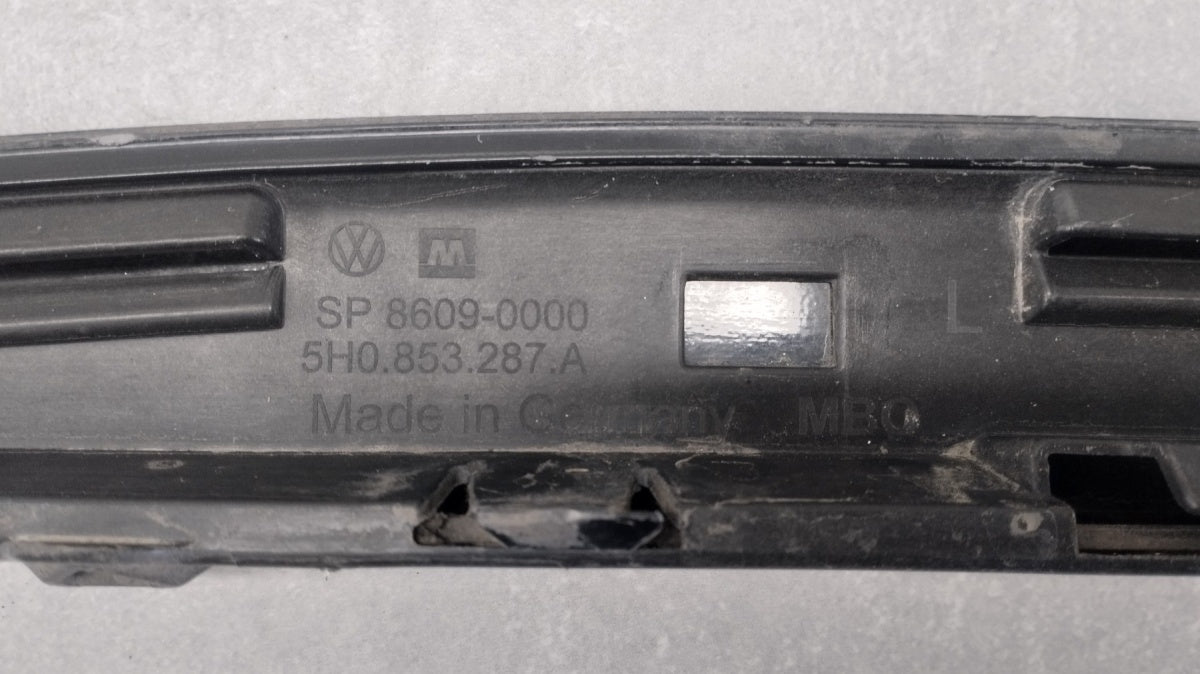 Lajsna praga lijevi VW Golf 8 5H0 R Line HB 19-