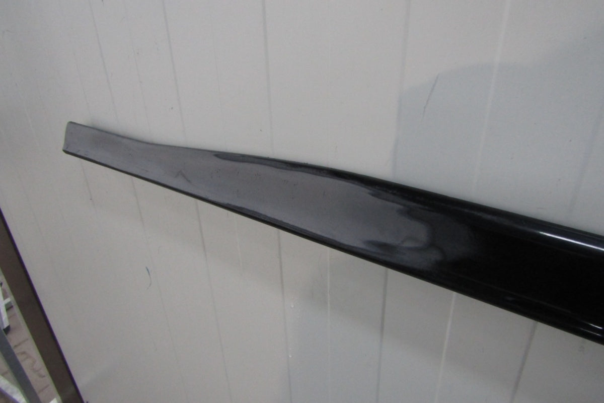 Lajsna praga desna VW Golf 8 5H0 R Line HB 19-