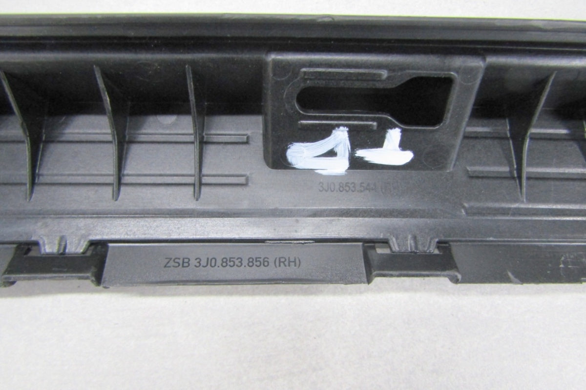 Lajsna praga desni VW Passat B9 3J0 23- R Line kombi sedan
