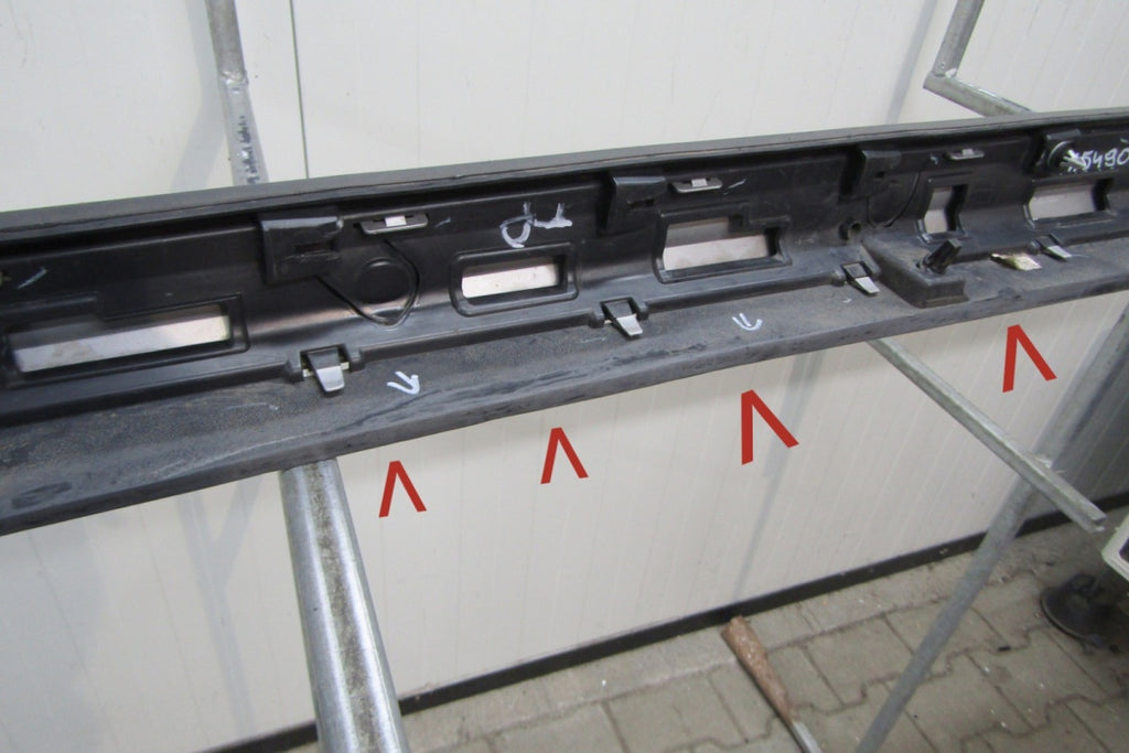 Lajsna praga desni VW TAIGO 2G7 21-